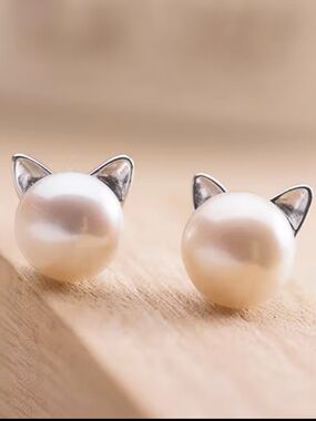 Pearl NIP Cat Ear Stud Earrings - White & Silver